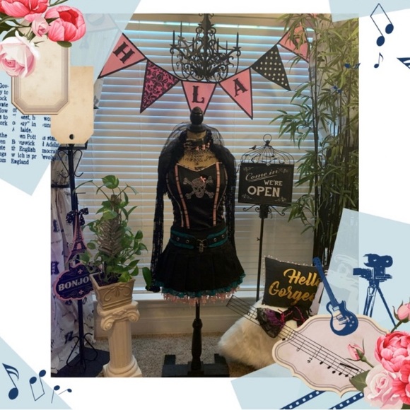 Intimate Attitude Skull and plaid satin Corset. - Picture 17 of 17